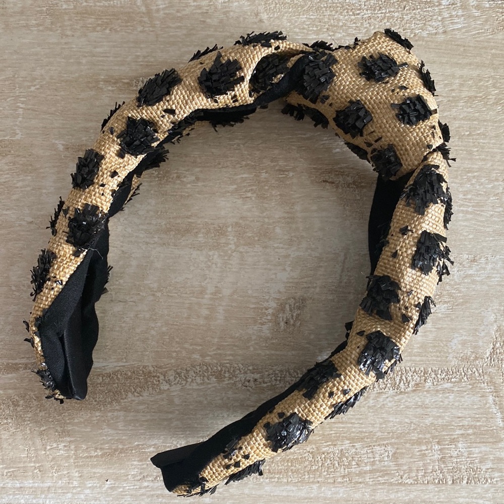 *NEW* black/tan knitted headband
